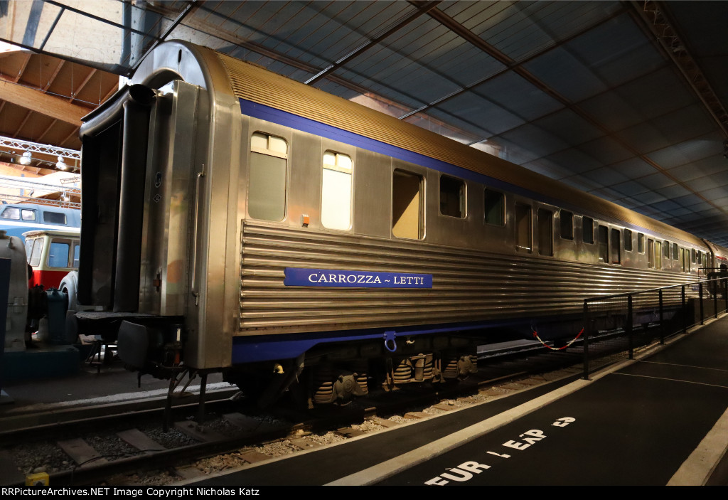 SNCF Sleeping car type P 4550 "Pillepich"